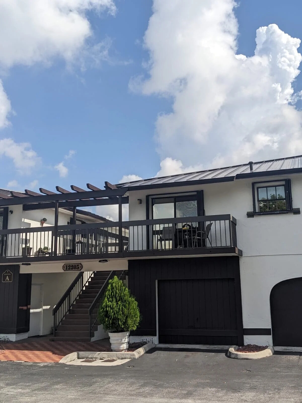 Townhome with a private deck in South Florida