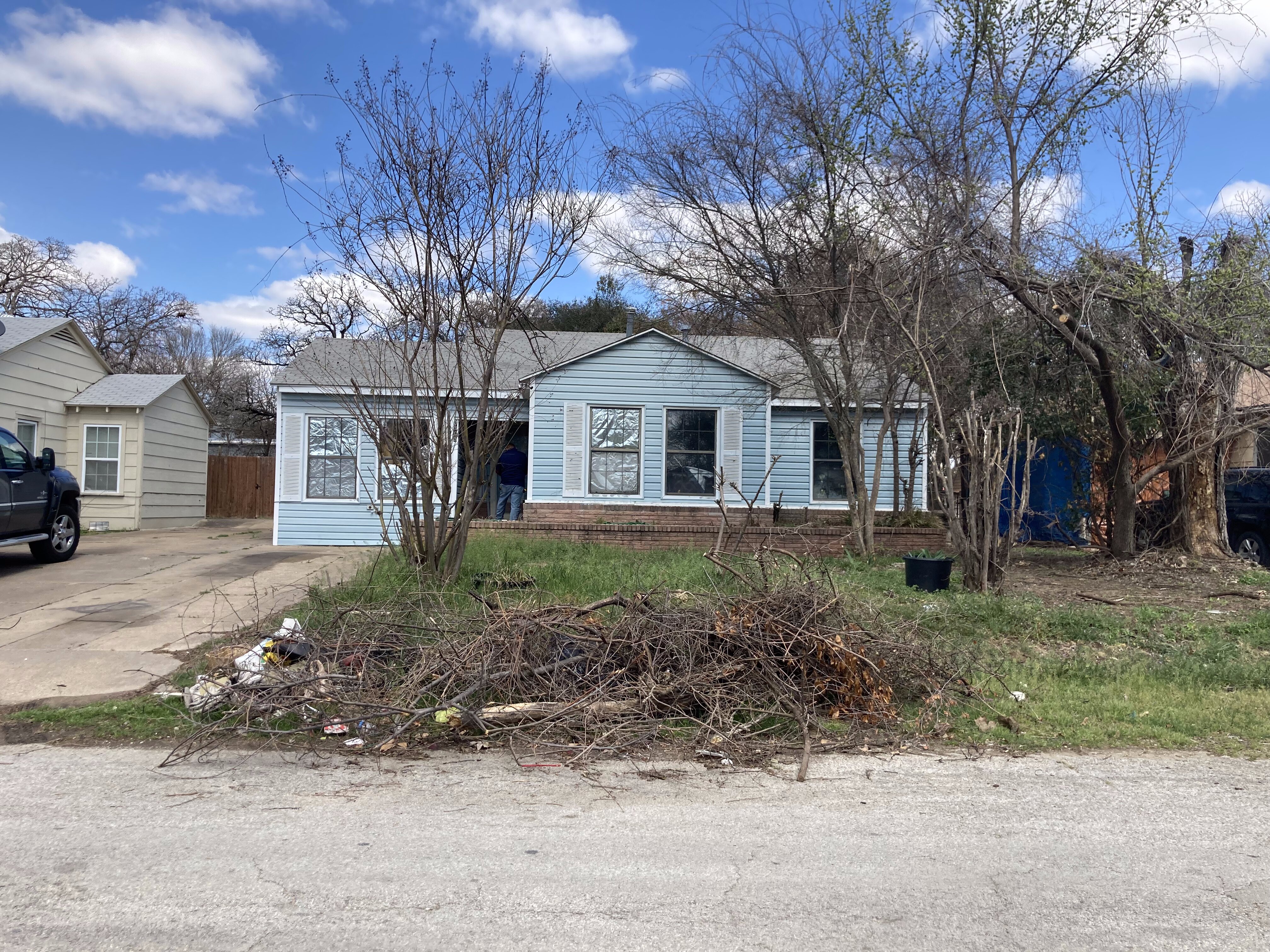 older home in need of repairs in RockwallTexas