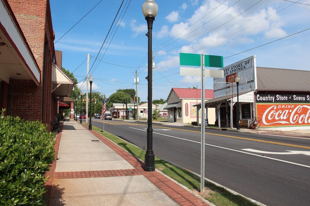 Downtown Powder Springs, GA. TLX Homes buys houses fast in Powder Springs