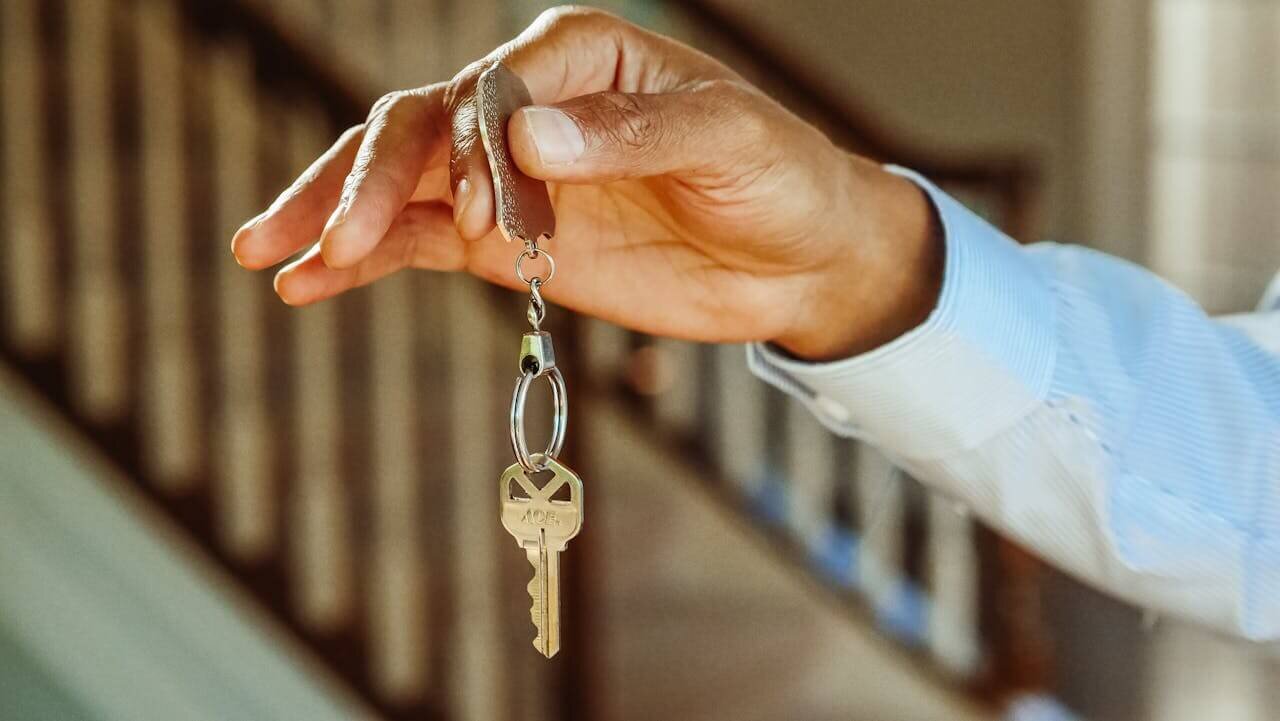 Should You Rent or Sell Your House When You Move