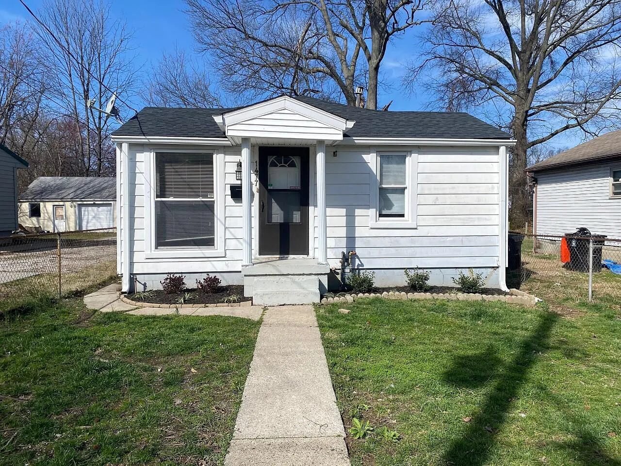 1477 Oakwood Avenue Louisville, KY 40215