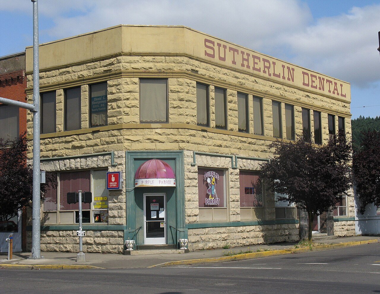 Historic Sutherlin Bank Building on Central Avenue in Sutherlin, Oregon