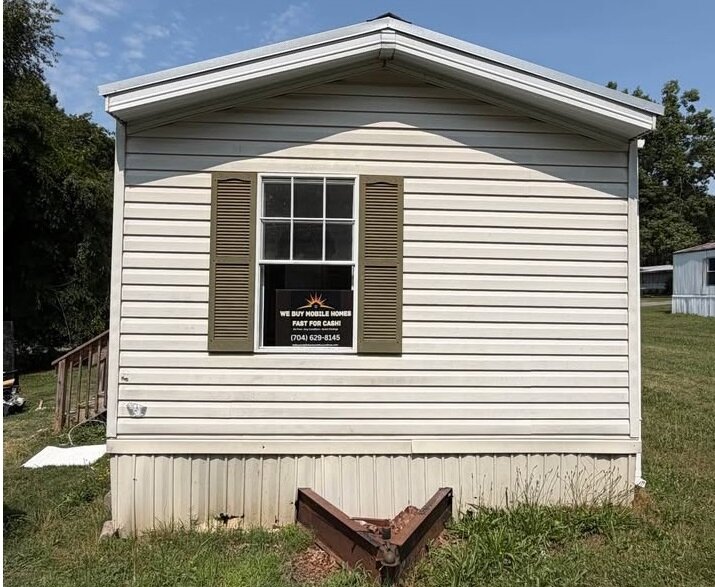 Mobile home for sale in Morganton, North Carolina
