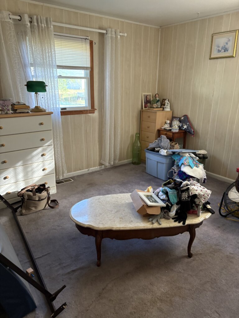 Original bedroom at 4 Rambo Terrace before renovation
