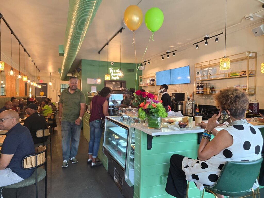cafe bartique friends meetup