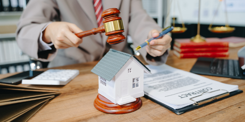 Do I Need an Attorney to Sell My House In Lorain