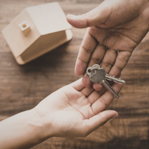 Steps to sell a house while having a equity release In Lorain