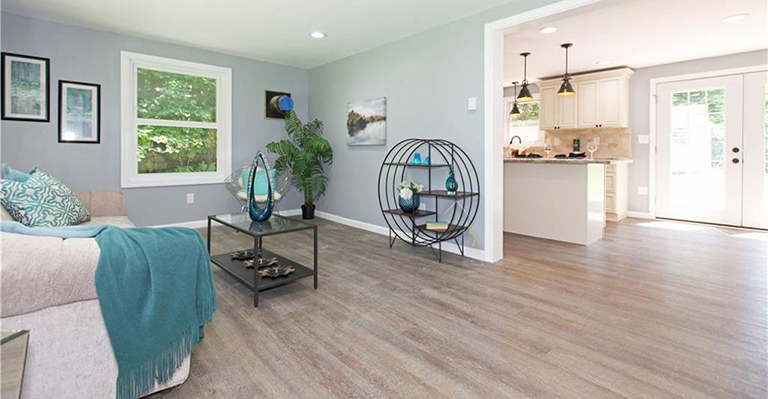 Fast Cash Offer In Marlton NJ Turned Into Beautiful Living Room
