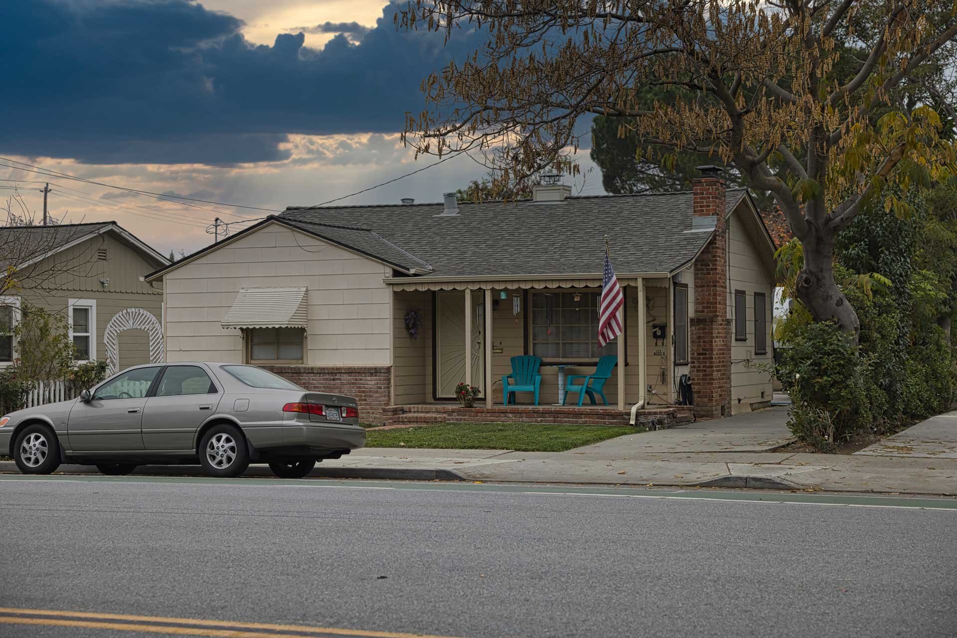 PinalCountyHouseBuyer.com buys homes like this one in Paragould, AR