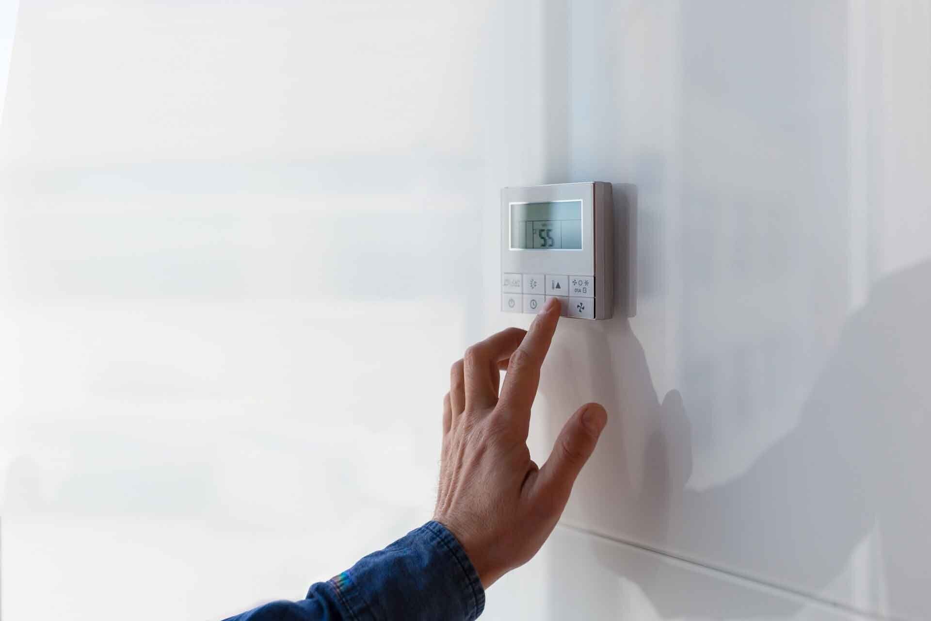 changing temperature on thermostat